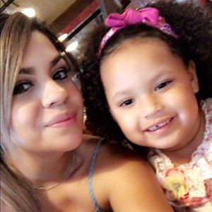 Meet your Posher, Gabriela